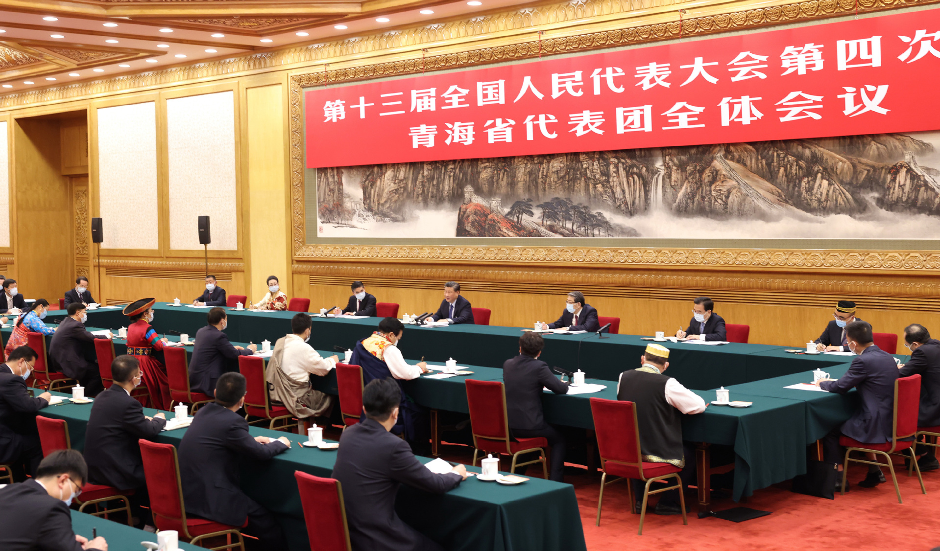 7日，習近平參加十三屆全國人大四次會議青海代表團審議。 新華社發(fā).JPG